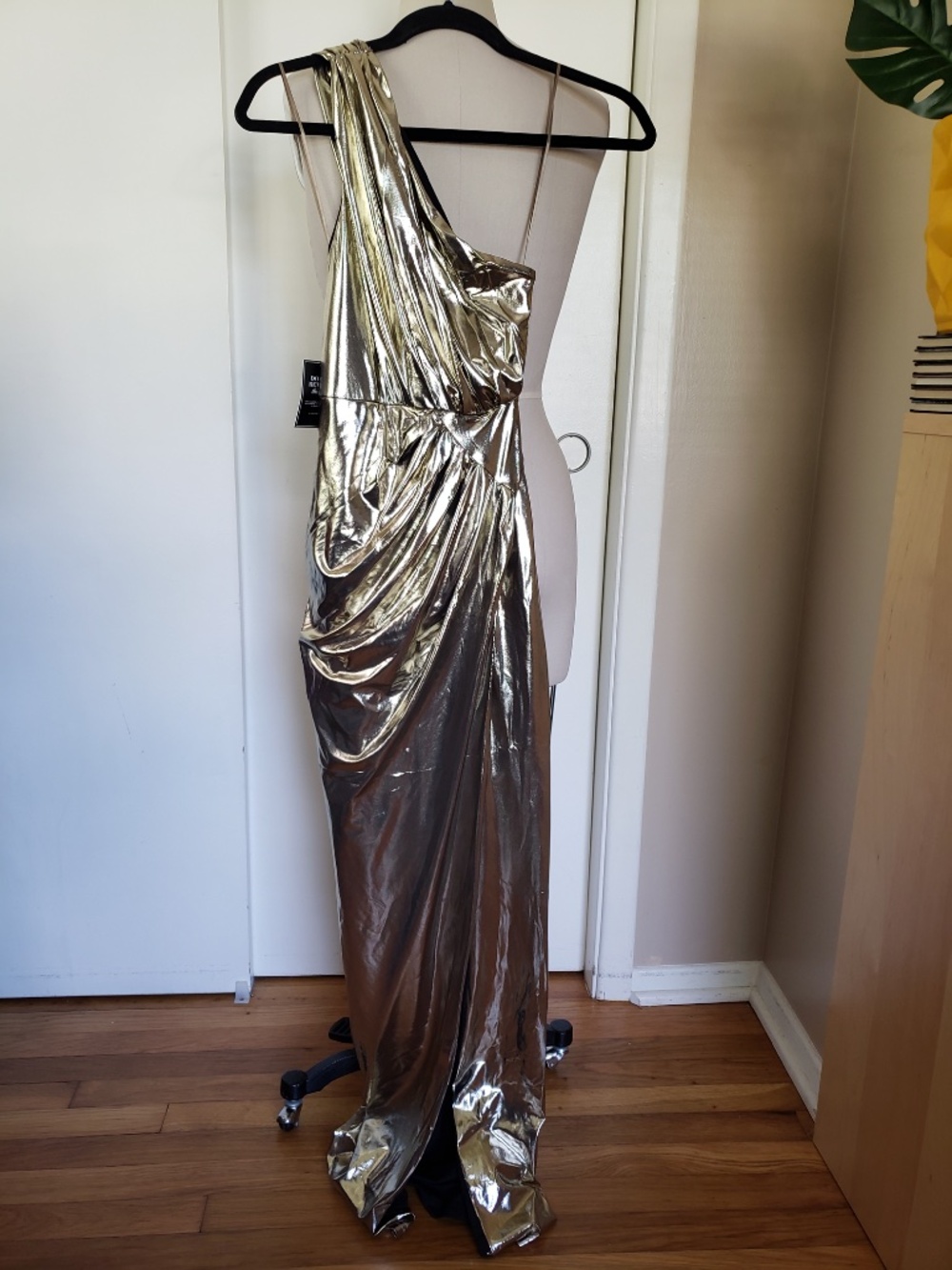 Glimmer Gold Metallic Dress Size XS NEW